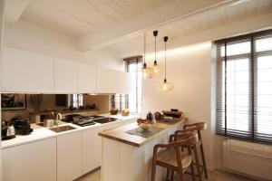 Luxueux appartement, centre historique 50m du port et de la plage de la Ponche