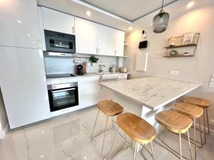 Luxueux appartement - vue mer - piscine