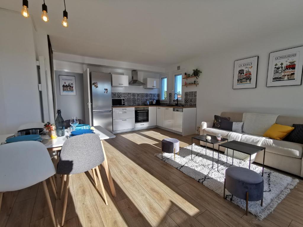 Luxueux Duplex 6 - 8pers - Full Equipped - République 75010 Paris
