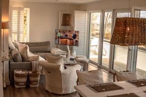 Luxurioese-Ferienwohnung-direkt-am-Strand-4DP212