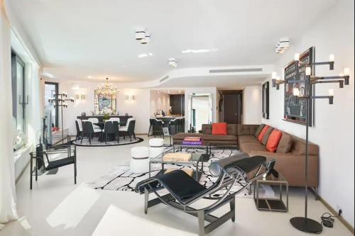 Luxurious 3BR6p apartment with terrace - First Croisette Cannes 201