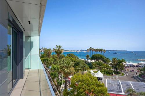 Luxurious 3BR6p apartment with terrace - First Croisette Cannes 602