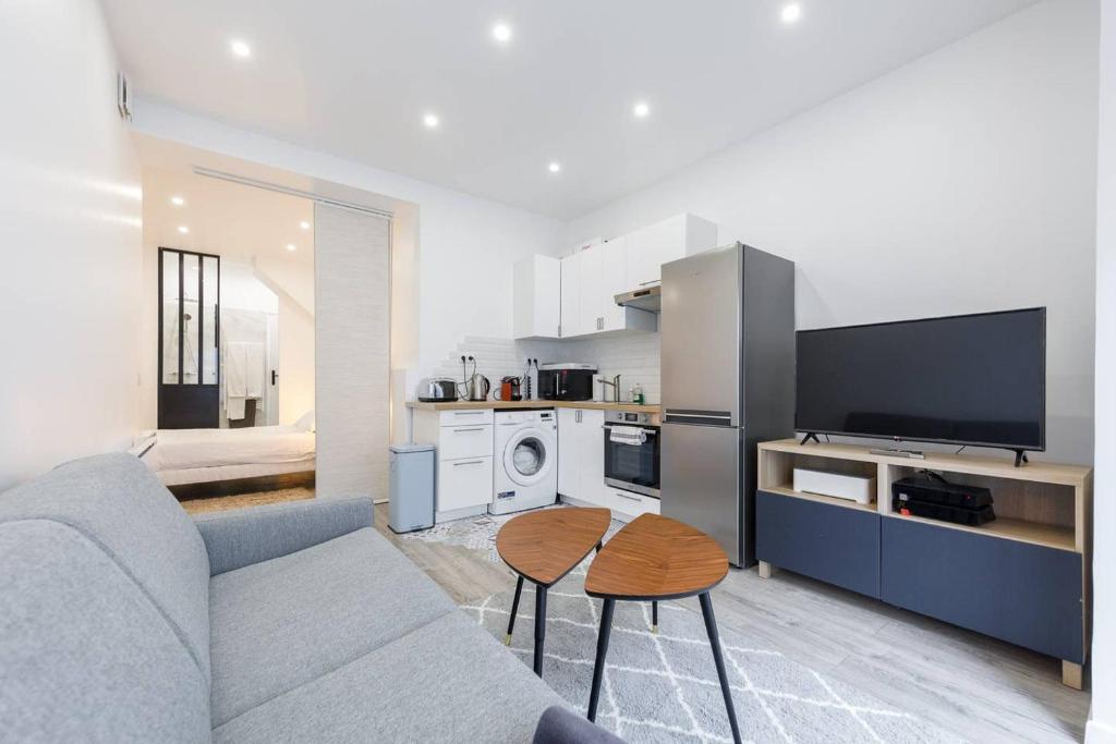 Luxurious and Cosy Apt in the center of Paris 14 64 Avenue Jean Moulin, 75014 Paris