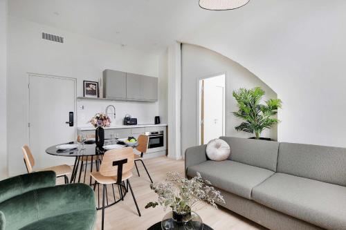 Luxurious Apartement Near the Eiffel Tower Champs de Mars
