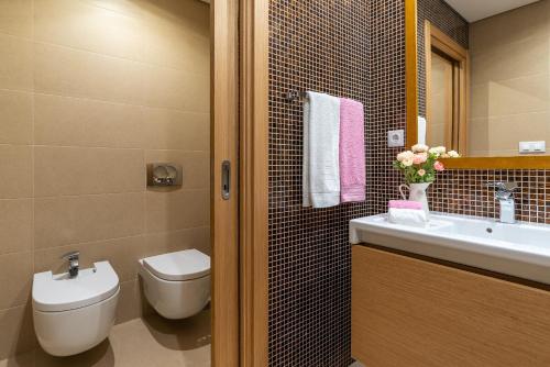 Luxurious Apartment Funchal - Casa Valentina - Rent2U, Lda