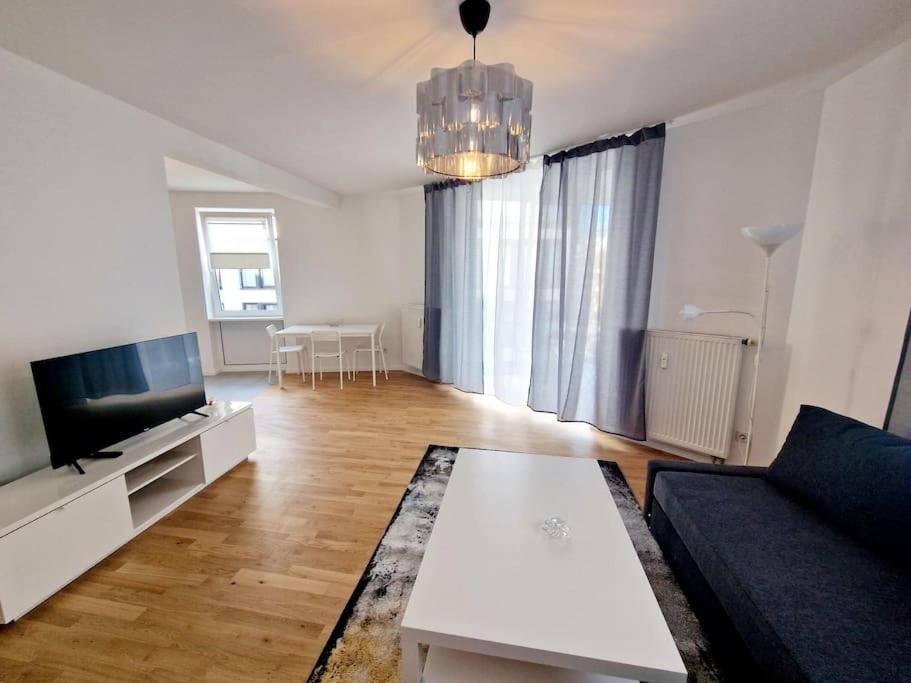 Appartement Luxurious apartment in the heart of Berlin 32 11 Oranienburger Straße 10178 Berlin