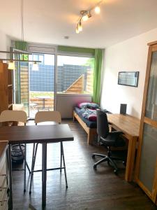 Luxurious Apartment , Next to University& WIFI, Free Parking, Bed&Matress