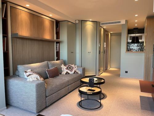 LUXURIOUS APARTMENT ON THE BEACH