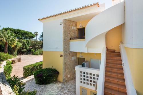 Luxurious First Floor Apartment Sleeps 4