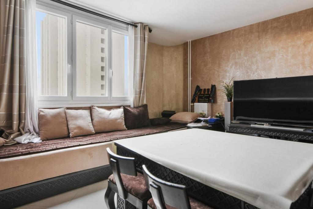 Appartement Luxurious flat in Mons-en-Baroeul close to Lille - Welkeys 1 rue de Normandie 59370 Mons-en-Baroeul