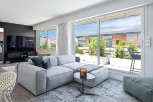 LUXURIOUS PENTHOUSE ROOFTOP MARTINEZ CROISETTE