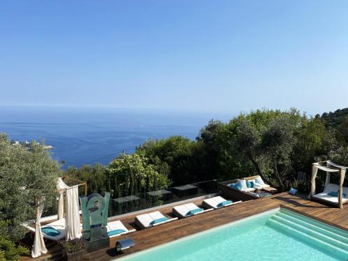 Luxurious studio suite near Monaco with sea view