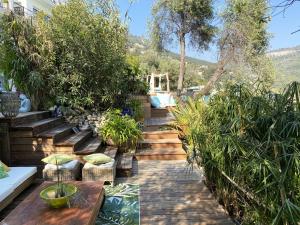 Luxurious studio suite near Monaco with sea view