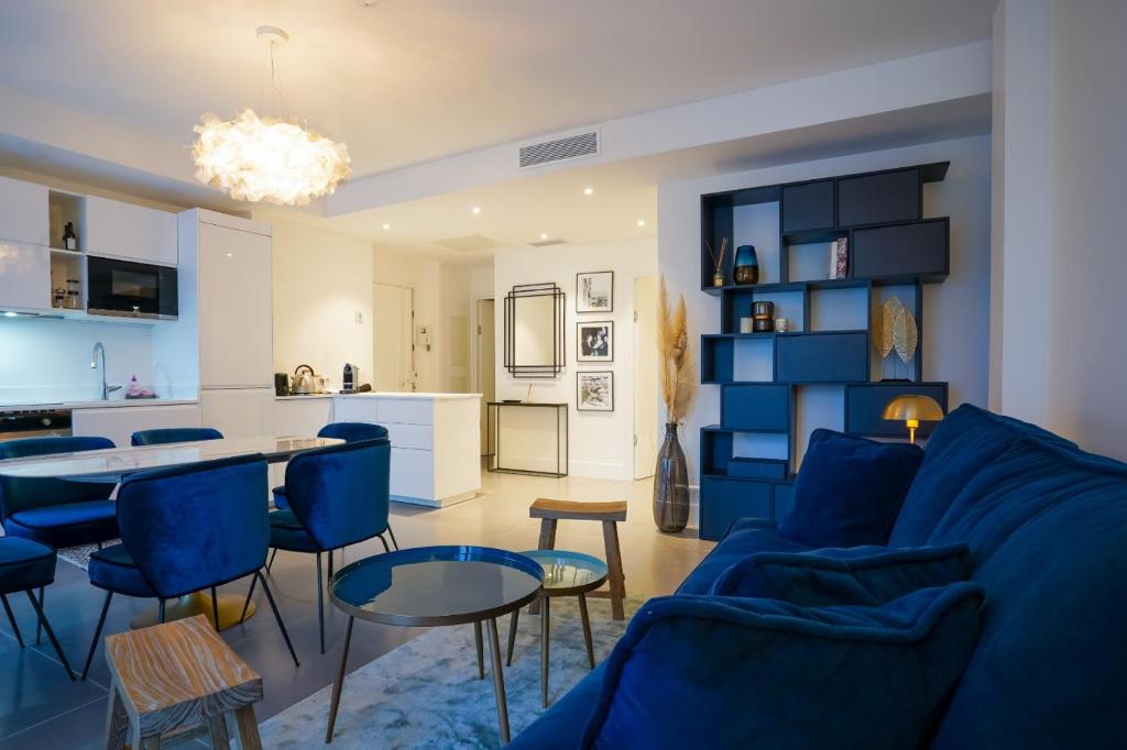 Luxurious Two Bedrooms Cannes Rond-Point Duboys d'Angers, 06400 Cannes