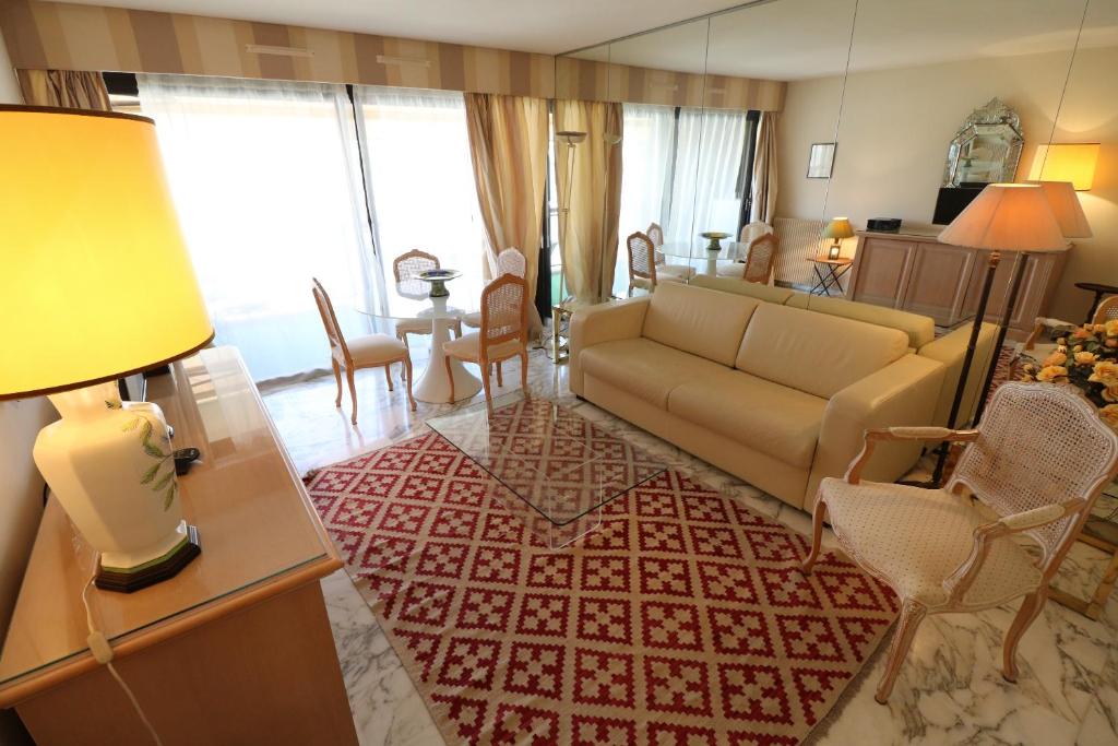 Appartement Luxury 1 bedroom Jardins Croisette 265 5 Rue Rouaze 06400 Cannes