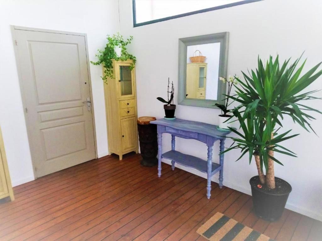 Luxury 145 m2 Apartment with Terrace 10179 Berlin