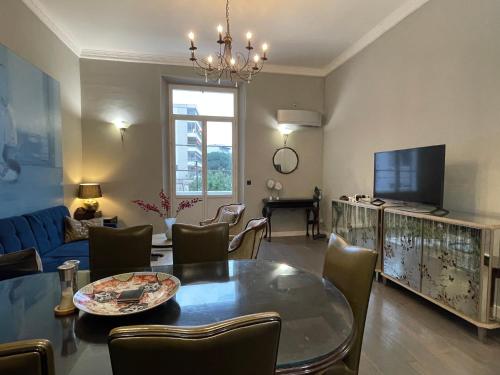 Luxury 2-floor Flat (95 sqm) near Hotel Martinez