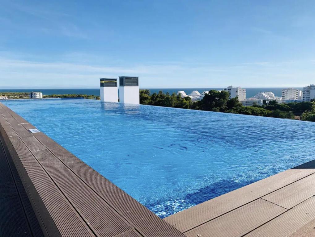 Luxury 3 Bedrooms Apartment with Panoramic Pool - Aquavista by Centralgarve Rua do Pneco, 8125-204 Quarteira