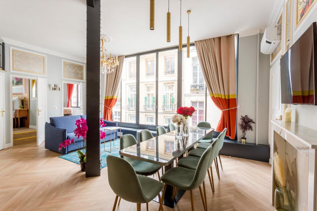 Appartement Luxury 4 bedroom 2 bathroom Apartment 2nd Floor 110 Rue Réaumur 75002 Paris