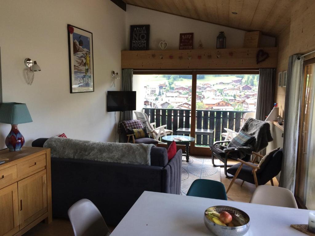 Appartement Luxury Apartment, 350m to ski lift, south facing, close to town centre Residence L'Apollo Appt 20 Chemin Martenant 74110 Morzine