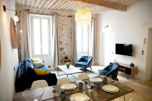 Luxury apartment in Cannes / 300m from palais des Festivals / Parking included