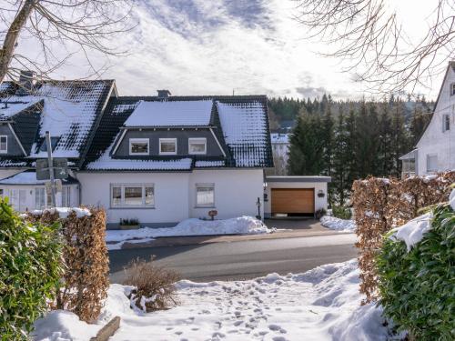 Luxury Apartment in K stelberg Sauerland near Ski Area