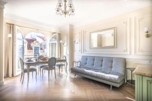Luxury Apartment in - Negresco Residence -