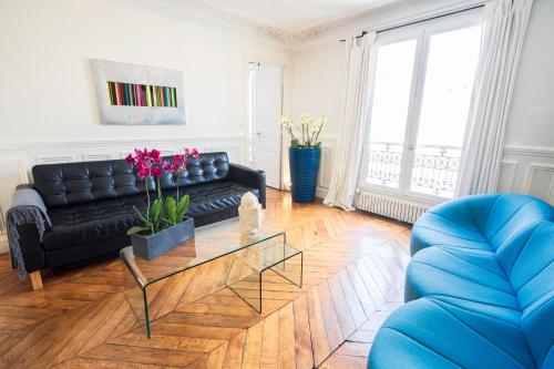 Luxury Apartment in Paris Center - Louvre Museum