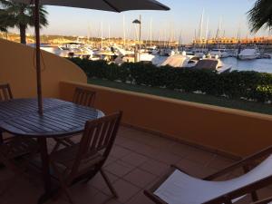 Luxury Apartment, Marina, Beach & Pool II