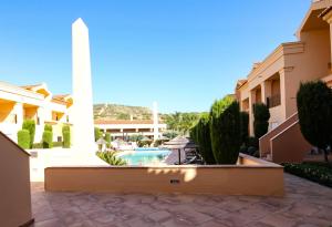 Appartement LUXURY APARTMENT - T2 vue sur piscine - PRAIA DA LUZ Rua Luz Bay Club Lote 40H Rdc 8600-101 Luz Algarve