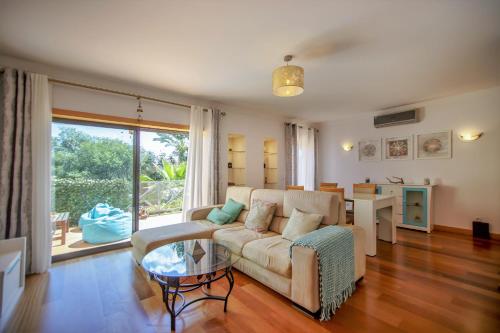 Luxury Apartment with Pool