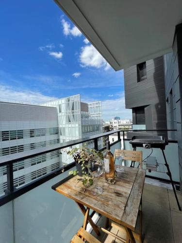 Luxury & Cosy apart with balcony Eiffel Tower view