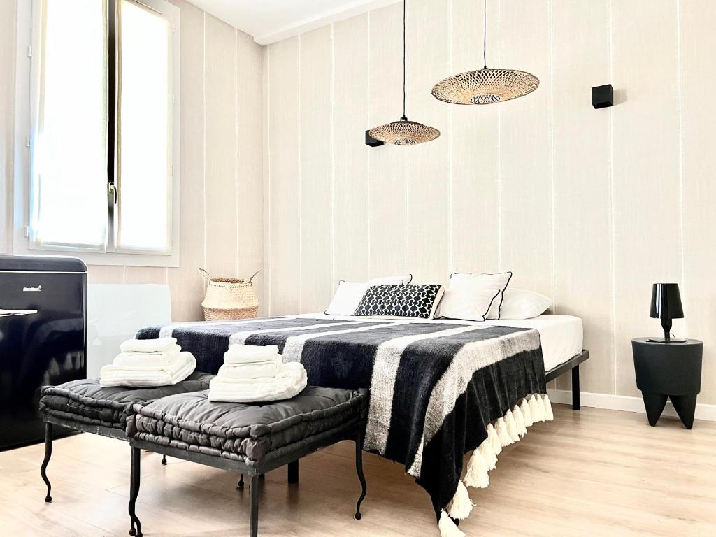 Luxury decorated studio, on trendy harbor Port Lympia, close to old town, and tramway 3b Rue Antoine Gautier, 06300 Nice