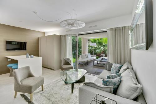 Luxury & Exclusive Resort