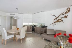 Luxury Flat in Nice with stunning Terrace/ garden Parking Pool