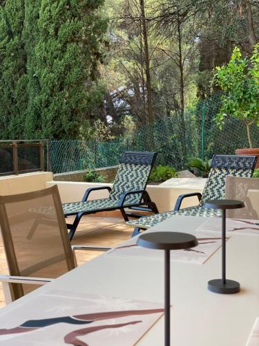 Luxury flat, large sea view terrace, top location