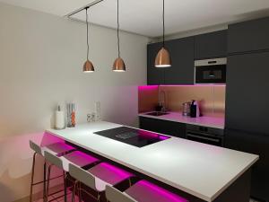 Luxury Garden apartment with stunning Cannes Marina views