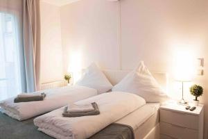 Luxury HOME CINEMA 2R Apt + Balcony / 65m²