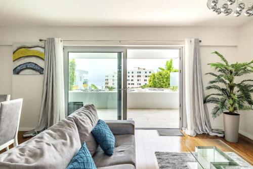 Luxury poolside view apartment