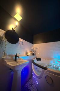 luxury room jacuzzi centre ville haut de gamme