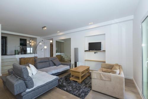 Luxury Sea View Heritage Apartment