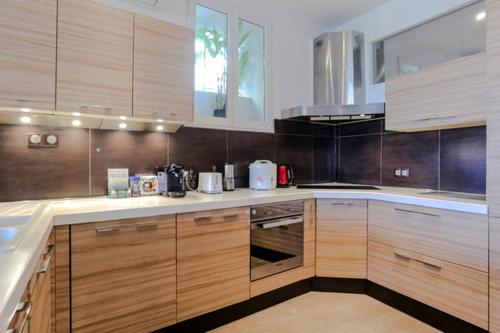 Luxury Sea View Heritage Apartment