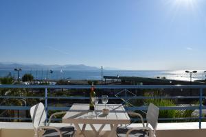 Appartement Luxury Seaview Residence Belvedere, Apt A Appartement A 10 Boulevard James Wyllie 06160 Antibes Provence-Alpes-Côte d\'Azur