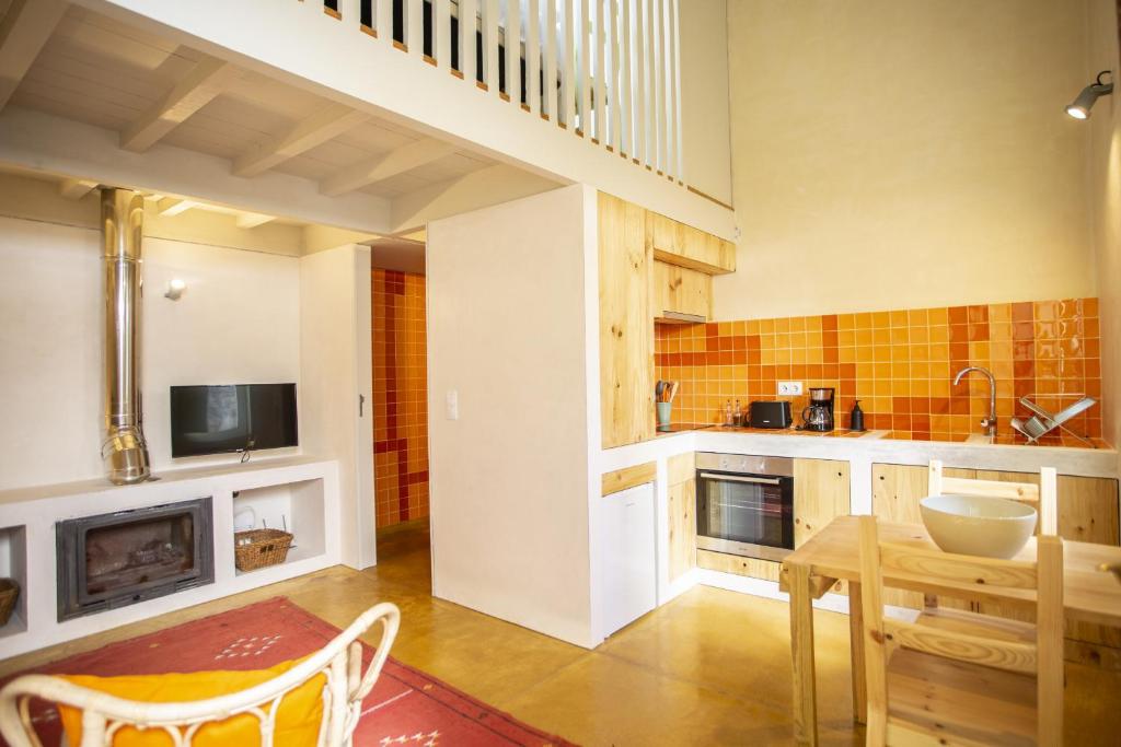 Appartement Luxury Studio with amazing Terrace Rua Augusto Gil, C24, 77 4000-086 Porto