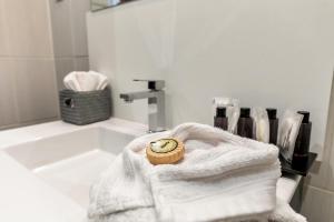 Luxury Studio YourHostHelper