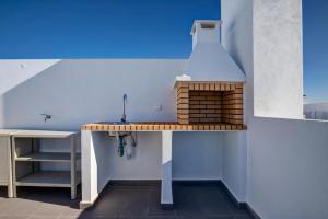 Luxury Two Bedroom Apartment with Private Roof Terrace and Hot Tub