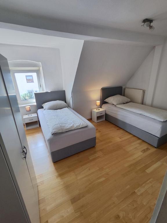 Appartement Luxus House Wolfsburg - Zentral- 4 Zimmer Apartment - Fallersleben Hbf 2 min zu Fuß 6 Osloßer Straße 38442 Wolfsburg