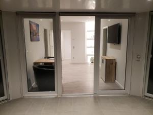 Luxuswohnung mit Jacuzzi Nähe Flughafen Köln/Bonn