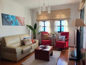 Luzia's Apartment - 2 bedroom apartment sleeps 4