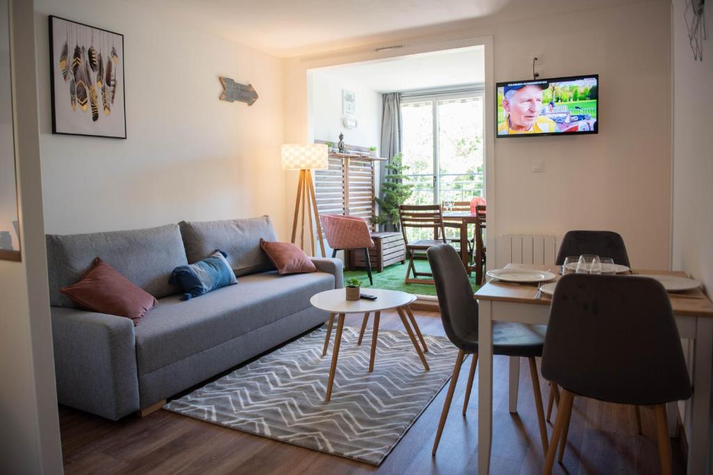 Appartement Ma Location Sablaise - Appart' Les Pins appartement 124 - 2ème étage 36 Rue de la Cité des Pins - LE CHÂTEAU D'OLONNE 85180 Les Sables dʼOlonne